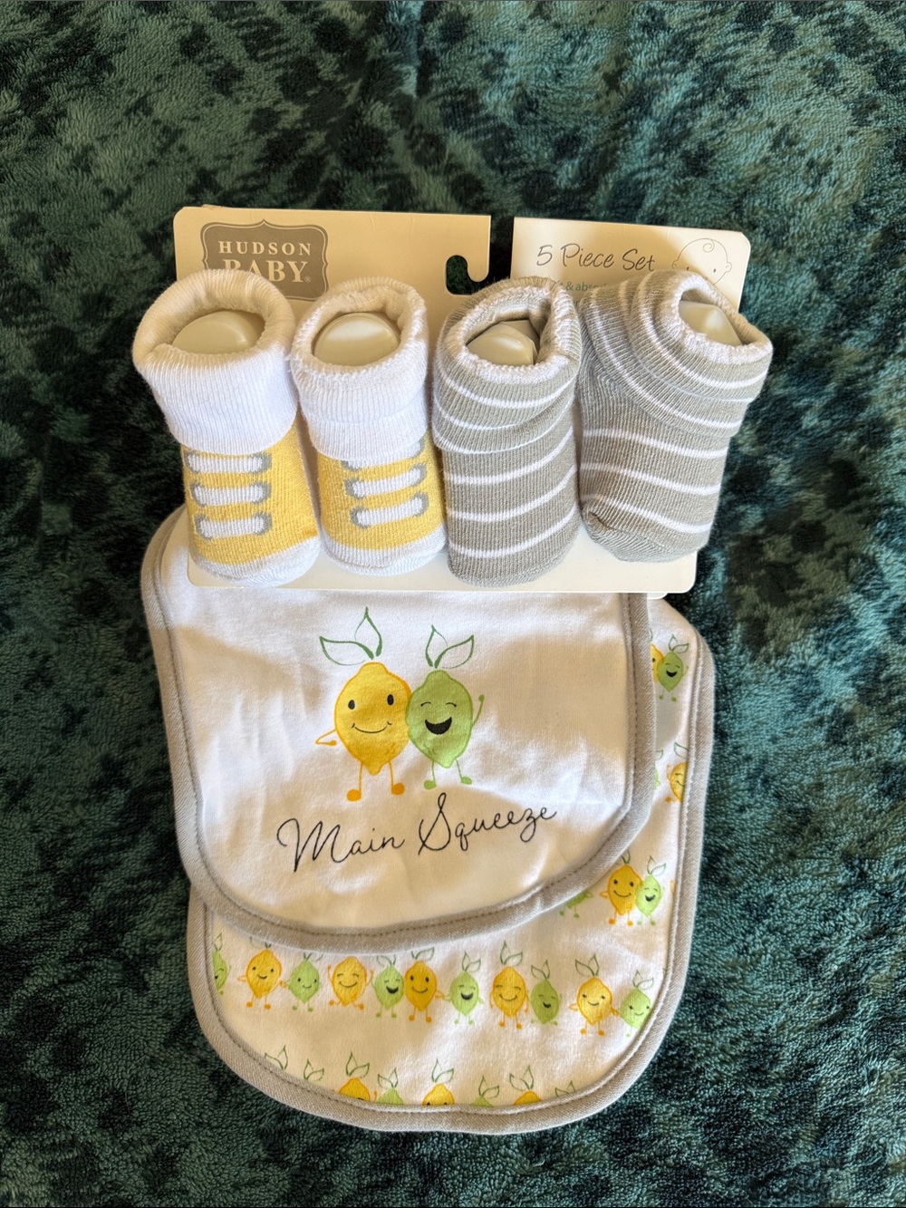 Hudson Baby Yellow Green Gray Baby Sock & Bib 5-Piece Set
